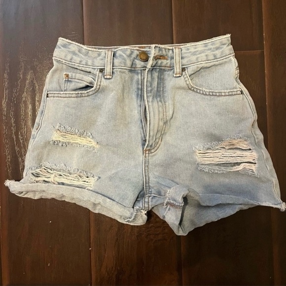 Billabong light wash high waisted distressed denim shorts - Picture 1 of 4